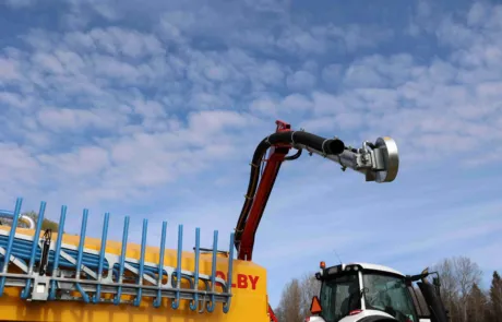 Olby tankvogn med stripespreder